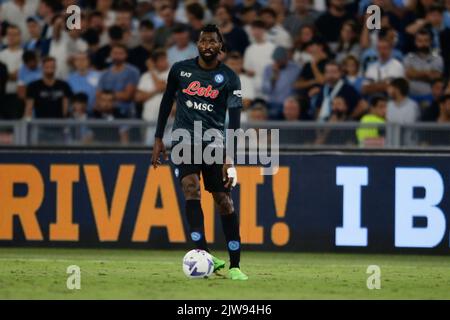 Andre Zambo Anguissa, attaccante del Camerone di SSC Napoli, controlla il pallone durante la Serie A, partita di calcio tra SS Lazio e ssc napoli, presso lo Stadio Olimpico di Roma, centro Italia, il 3 settembre 2021. Foto Stock