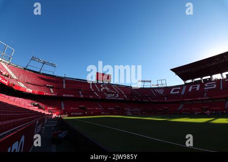 Sevilla, Spagna. 03rd Set, 2022. Stadio durante la partita Liga tra il Sevilla FC e il FC Barcelona allo stadio Ramon Sanchez Pizjuan di Siviglia, Spagna. Credit: DAX Images/Alamy Live News Foto Stock