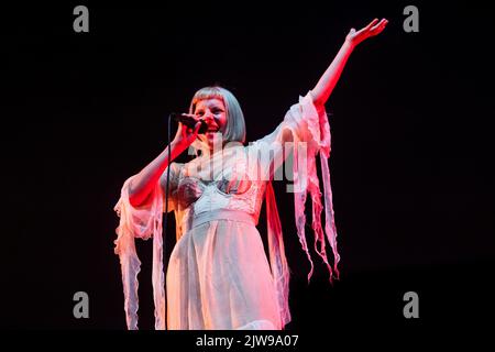 Biddinghuizen, Olanda 19 agosto 2022 Aurora dal vivo al Lowlands Festival 2022 © Roberto Finizio/ Alamy Foto Stock