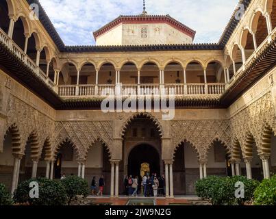 Patio de las Doncellas mudejar stile particolare architettura, Alcazar di Siviglia Foto Stock