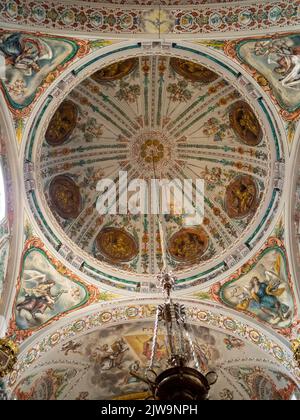 Affreschi della cupola della chiesa dell'Hospital de los Venerables di Lucas de Valdes Foto Stock