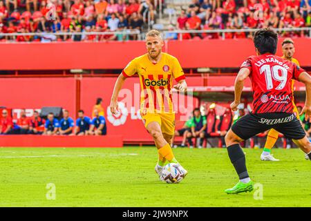 MALLORCA, SPAGNA - 3 SETTEMBRE: SAMU Saiz di Girona CF durante la partita tra RCD Mallorca e Girona CF di la Liga Santander il 3 settembre 2022 presso lo Stadio Visit Mallorca Son Moix di Maiorca, Spagna. (Foto di Samuel Carreño/ PX Images) Foto Stock