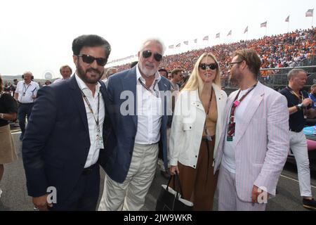 ZANDVOORT, Paesi Bassi. , . A Zandvoort, il presidente della FIA Mohammed ben SULAYEM, Lawerence WALK e sua figlia Credit: SPP Sport Press Photo. /Alamy Live News Foto Stock