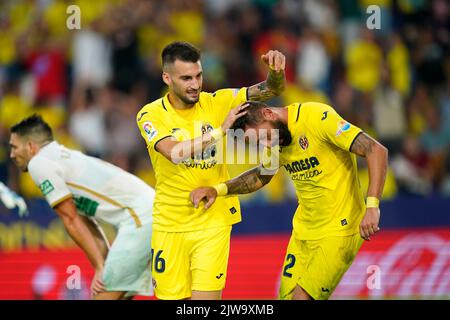 Jose Luis Morales di Villarreal CF celebra il suo obiettivo durante la partita la Liga tra Villarreal CF e Elche CF giocata allo stadio Ciutat de Valencia il 04 settembre 2022 a Valencia, Spagna. (Foto di Sergio Ruiz / PRESSIN) Foto Stock