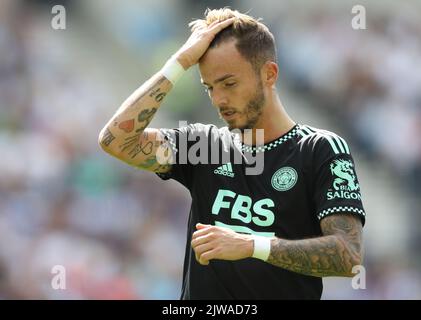 Brighton e Hove, Regno Unito. 4th Set, 2022. James Maddison di Leicester City durante la partita della Premier League presso l'AMEX Stadium, Brighton e Hove. Il credito dell'immagine dovrebbe essere: Paul Terry/Sportimage Credit: Sportimage/Alamy Live News Foto Stock