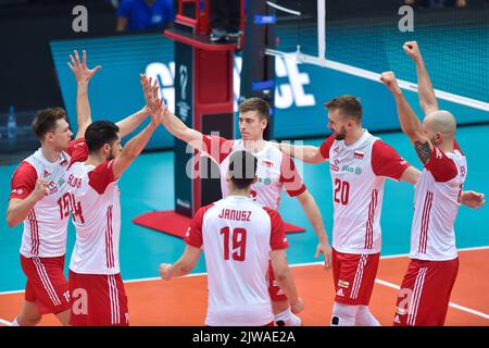 Gliwice, Polonia. 04th Set, 2022. Jakub Kochanowski, Aleksander Sliwka, Kamil Semeniuk, Mateusz Bieniek, Bartosz Kurek, Marcin Janusz durante la partita del Campionato Mondiale FIVB maschile 2022 tra Polonia e Tunisia il 4 settembre 2022 a Katowice, Polonia. (Foto di PressFocus/Sipa USA)France OUT, Poland OUT Credit: Sipa USA/Alamy Live News Foto Stock