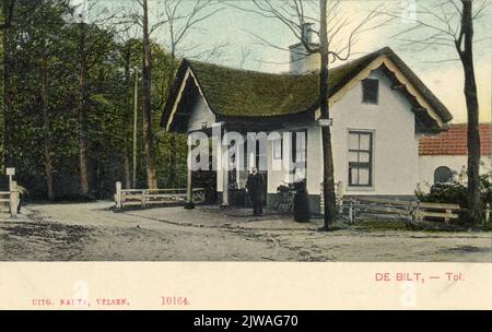 Vista sul lato anteriore e destro del Tolhuis, sulla Soestdijkseweg di De Bilt, da nord. N.B. nel 1960 il Tolhuis fu demolito e ricostruito sull'altro lato della strada. Foto Stock