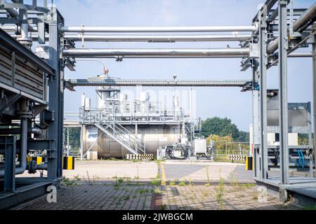 Vechta, Germania. 26th ago, 2022. Campo di gas naturale Goldenstedt Z23 di ExxonMobil. (A dpa ''lotta per ogni metro cubo': Produzione tedesca di gas e suoi limiti') Credit: Sina Schuldt/dpa/Alamy Live News Foto Stock