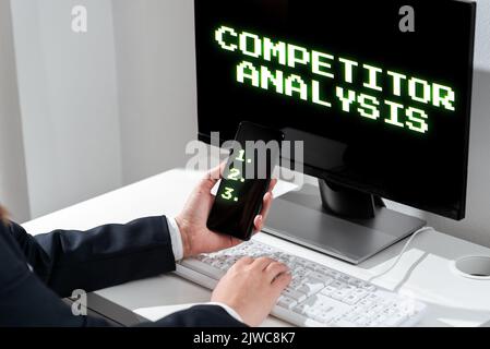 Segno di esposizione concorrente AnalysisDetermine la debolezza di forza del mercato competitivo. La foto concettuale determina la debolezza di forza di Foto Stock