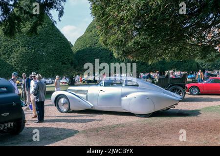 1938 Hispano Suiza Dubonnet H6B Xenia al 2022 Hampton Court Concours all'Hampton Court Palace London UK Foto Stock