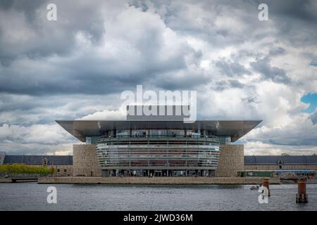 COPENAGHEN, DANIMARCA - 03 SETTEMBRE 2022: Il Teatro dell'Opera di Copenaghen è il Teatro dell'Opera nazionale danese. Foto Stock