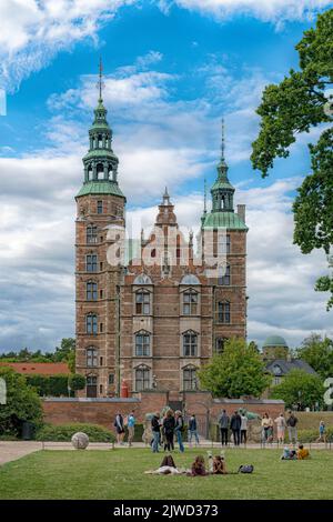 COPENAGHEN, DANIMARCA - 03 SETTEMBRE 2022: Il castello di Rosenborg è un castello rinascimentale situato a Copenaghen, Danimarca. Foto Stock