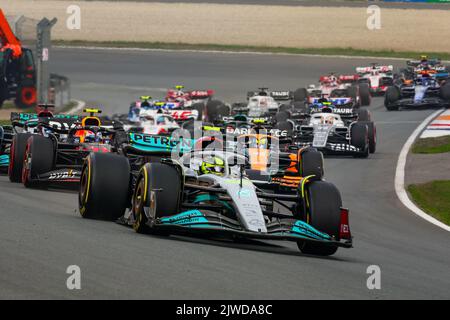 44 HAMILTON Lewis (gbr), Mercedes AMG F1 Team W13, azione in occasione del Gran Premio d'Olanda di Formula 1 Heineken 2022, 15th° round del Campionato del mondo FIA di Formula uno 2022 dal 2 al 4 settembre 2022 sul circuito di Zandvoort, in Olanda, Belgio - Foto DPPI Foto Stock