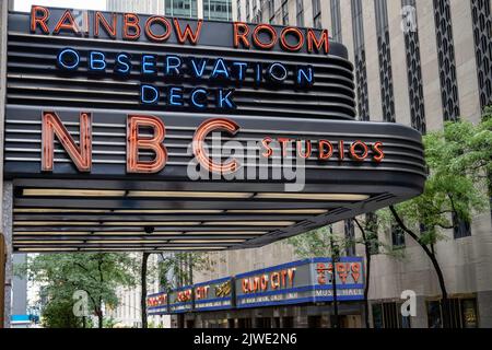 Concorso pubblicitario al Rockefeller Center, New York City, USA Foto Stock