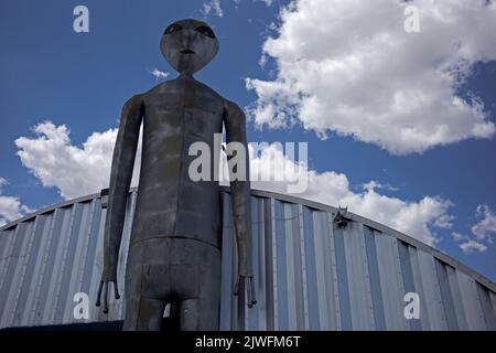 Gli alieni accoglieranno i visitatori presso l'Alien Research Center in Nevada, vicino all'Area 51. Foto Stock