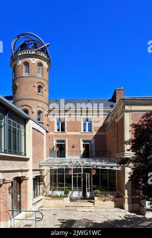 Facciata dell'ex residenza (attualmente museo) dell'autore francese Jules Verne (1828-1905) ad Amiens (Somme), Francia Foto Stock