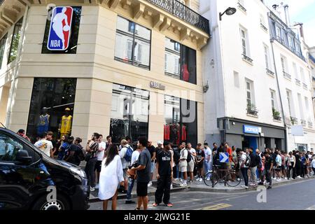 Jimmy Butler e Chris Brickley al negozio NBA di Parigi Foto Stock