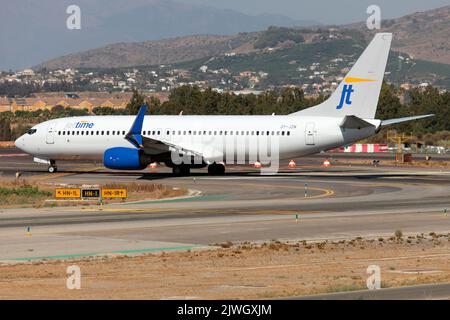 Malaga, Spagna. 21st ago, 2022. Un Boeing Jettime 737-800 nell'aeroporto di Malaga Costa del Sol. Jettime A/S è una compagnia aerea danese con sede a Copenhagen Airport. Il 21 luglio 2020, Jet Time ha annunciato di aver presentato una domanda di fallimento. (Foto di Fabrizio Gandolfo/SOPA Images/Sipa USA) Credit: Sipa USA/Alamy Live News Foto Stock