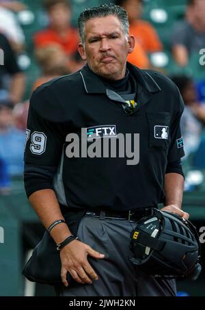 Baltimora, Stati Uniti. 05th Set, 2022. BALTIMORA, MD - SETTEMBRE 05: Umpire Manny Gonzalez (79) durante una partita di MLB tra i Baltimore Orioles e i Toronto Bluejays il 05 2022 Settembre, all'Orioles Park a Camden Yards, a Baltimora, Maryland. (Foto di Tony Quinn/SipaUSA) Credit: Sipa USA/Alamy Live News Foto Stock