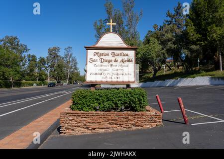 L'insegna per Mission Basilica San Diego de Alcalá a San Diego, CA, Stati Uniti. Foto Stock