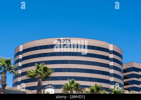 Irvine, California, CA, Stati Uniti - 10 luglio 2022: Edificio per uffici FedEx a Irvine, California, CA, Stati Uniti. Foto Stock