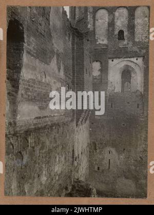 Mir (Bielorussia). Castello - frammento con torre d'ingresso dal lato. Sconosciuto, fotografo Foto Stock