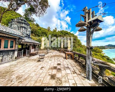 Un hotel abbandonato che assomiglia ad Angkor cambogiano a Koh Phangan, Tailandia Foto Stock