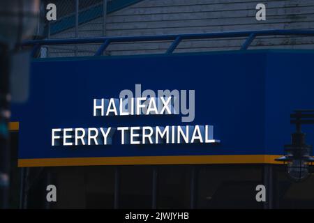 Terminal dei traghetti di Halifax sul lungomare. Halifax, nuova Scozia, Canada. La più antica rotta di traghetti del Nord America. HALIFAX, NUOVA SCOZIA, CANADA Foto Stock