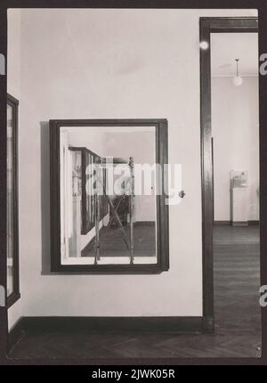 Muzeum Narodowe w Warszawie. Galeria Sztuki Starożytnej. Frammento ekspozycji (przejście z sali 3 do 4). Romanowski, Henryk (1915-1984), fotografo Foto Stock