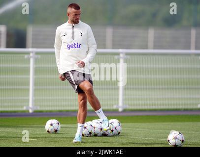 Eric Dier di Tottenham Hotspur durante una sessione di allenamento presso l'Hotspur Way Training Ground di Londra. Data immagine: Martedì 6 settembre 2022. Foto Stock