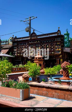 Les Jardins Secrets è un giardino privato fantasy che può essere visitato in alta Savoia regione / Francia Foto Stock