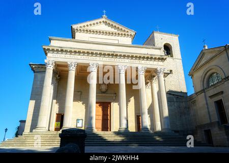 La facciata della basilica di San Marino, la chiesa principale della Repubblica di San Marino Foto Stock