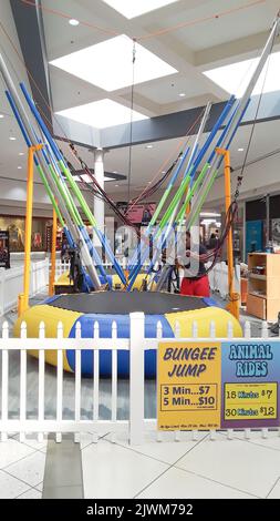 Area giochi per bambini all'interno di un centro commerciale a Gainesville, Florida. Foto Stock