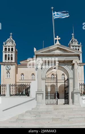 Agia Triada Chiesa nel villaggio di Lefkes Paros Isola Grecia Foto Stock