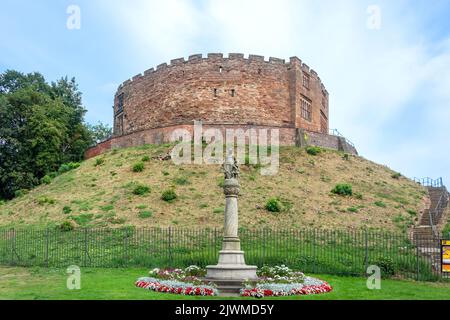 Aethalflaed Monument, Tamworth Castle Grounds, Holloway, Tamworth, Staffordshire, Inghilterra, Regno Unito Foto Stock