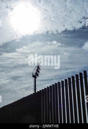 Torre di illuminazione dello stadio di atletica di Malaga Foto Stock