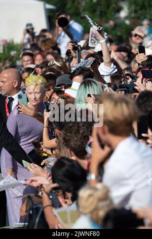 Tilda Swinton ha partecipato all'Eternal Daughter Premiere e all'on the Fringe Premiere in occasione del 79th° Festival Internazionale del Cinema di Venezia (Mostra) che si terrà a Venezia il 06 settembre 2022. Foto di Aurore Marechal/ABACAPRESS.COM Foto Stock