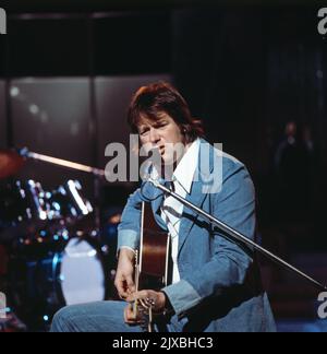 ZDF Musiksendung, Deutschland, 1974, Auftritt von Gunter Gabriel, deutscher Schlager- und Countrymusik Sänger. Foto Stock