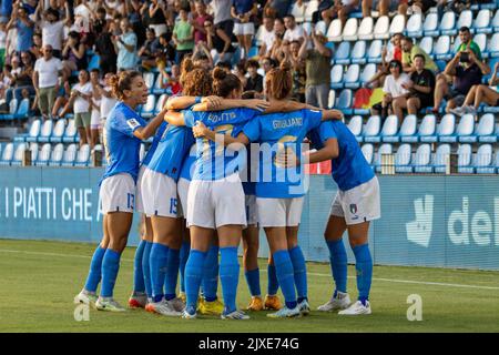 Ferrara, Italia Nazionale festeggia il primo gol, Italia vs Romania Womens World Cup Qualification Foto Stock