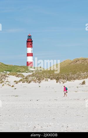 Spiaggia di Kniepsand, dune, faro, Amrum Island, Frisia del Nord, Schleswig-Holstein, Germania Foto Stock