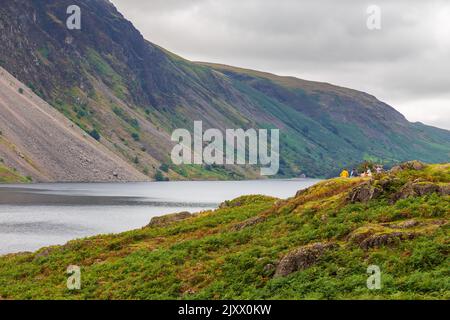 Wast Water, Cumbria, UK - 13 agosto 2018: Vista della zona di Wast Water, lago situato a Wasdale, una valle nella parte occidentale del Lake District nati Foto Stock