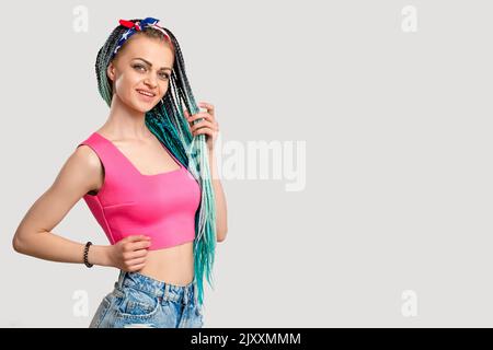 donna capelli color blu trecce dyed brillante dyed dreads Foto Stock
