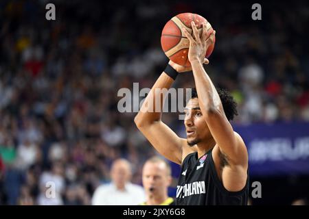 Colonia, Germania. 07th Set, 2022. Pallacanestro: Campionato europeo, Ungheria - Germania, turno preliminare, Gruppo B, Giornata 5, Lanxess Arena. Il tedesco Maodo lo lancia la palla. Credit: Federico Gambarini/dpa/Alamy Live News Foto Stock