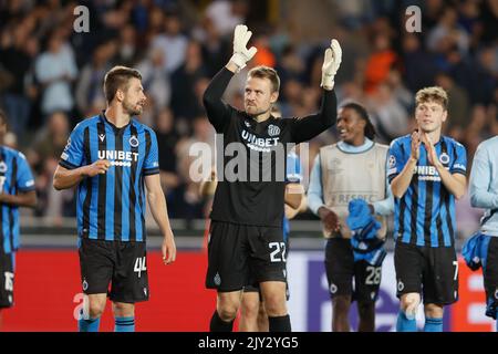 Brugge, Belgio. 07th Set, 2022. I giocatori del Club festeggiano dopo aver vinto una partita di calcio tra il Belgian Club Brugge KV e il tedesco Bayer 04 Leverkusen, mercoledì 07 settembre 2022 a Brugge, il giorno di apertura della fase di gruppo del torneo UEFA Champions League. FOTO DI BELGA BRUNO FAHY Credit: Agenzia Notizie di Belga/Alamy Live News Foto Stock