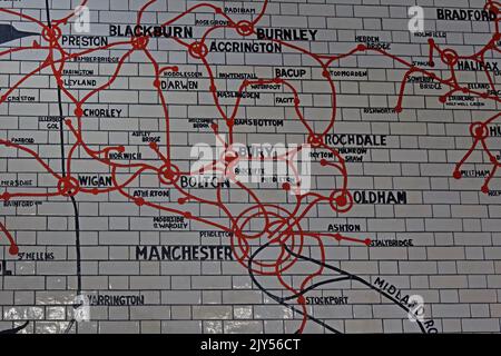 Mappa del vecchio percorso in piastrelle, Victoria Railway Station, Manchester, Inghilterra, Regno Unito, m3 1WY - Greater Manchester Services, Bolton, Bury, Oldham, Rochdale, Burnley, Foto Stock