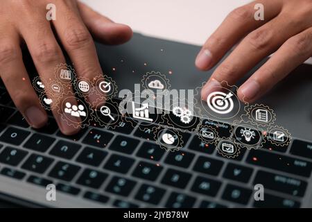 Concetti di pianificazione aziendale, processi e flussi di lavoro aziendali ad alte prestazioni, risoluzione dei problemi, controllo della qualità e monitoraggio delle attività a lungo termine Foto Stock