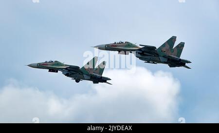 sukhoi su 30 mk2 e su22M4 in una giornata di volo dimostrativa Foto Stock