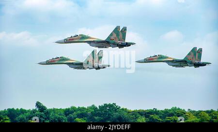 sukhoi su 30 mk2 e su22M4 in una giornata di volo dimostrativa Foto Stock