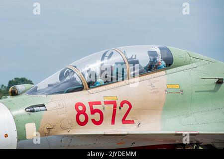 sukhoi su 30 mk2 e su22M4 in una giornata di volo dimostrativa Foto Stock