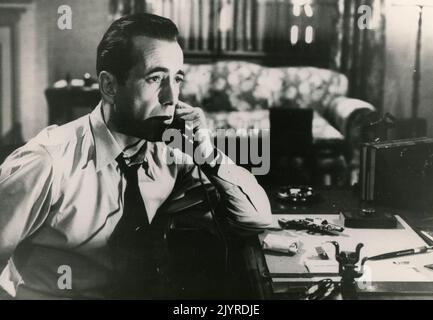 L'attore americano Humphrey Bogart nel film The Big Sleep, USA 1946 Foto Stock